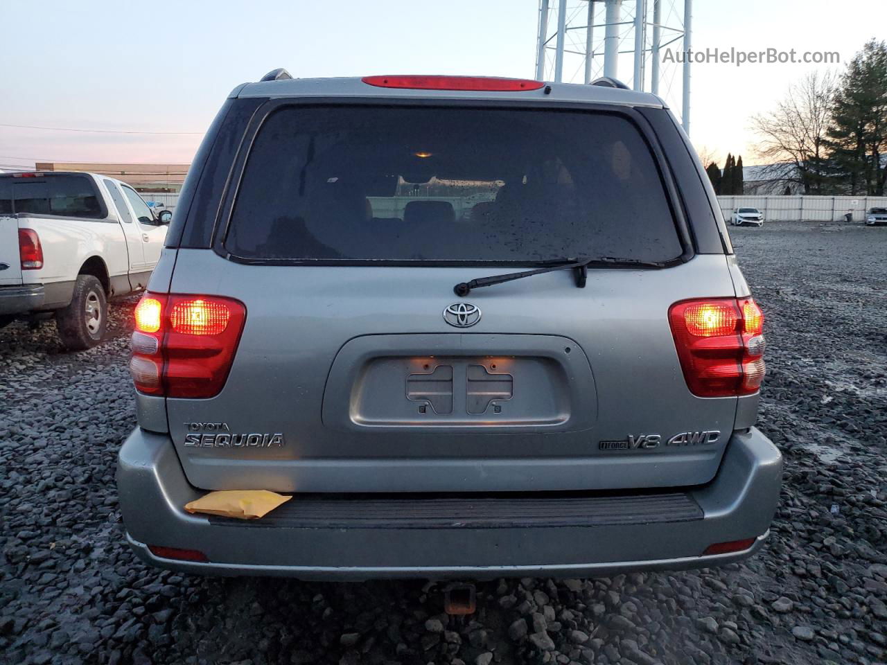 2002 Toyota Sequoia Sr5 Silver vin: 5TDBT44A92S084085