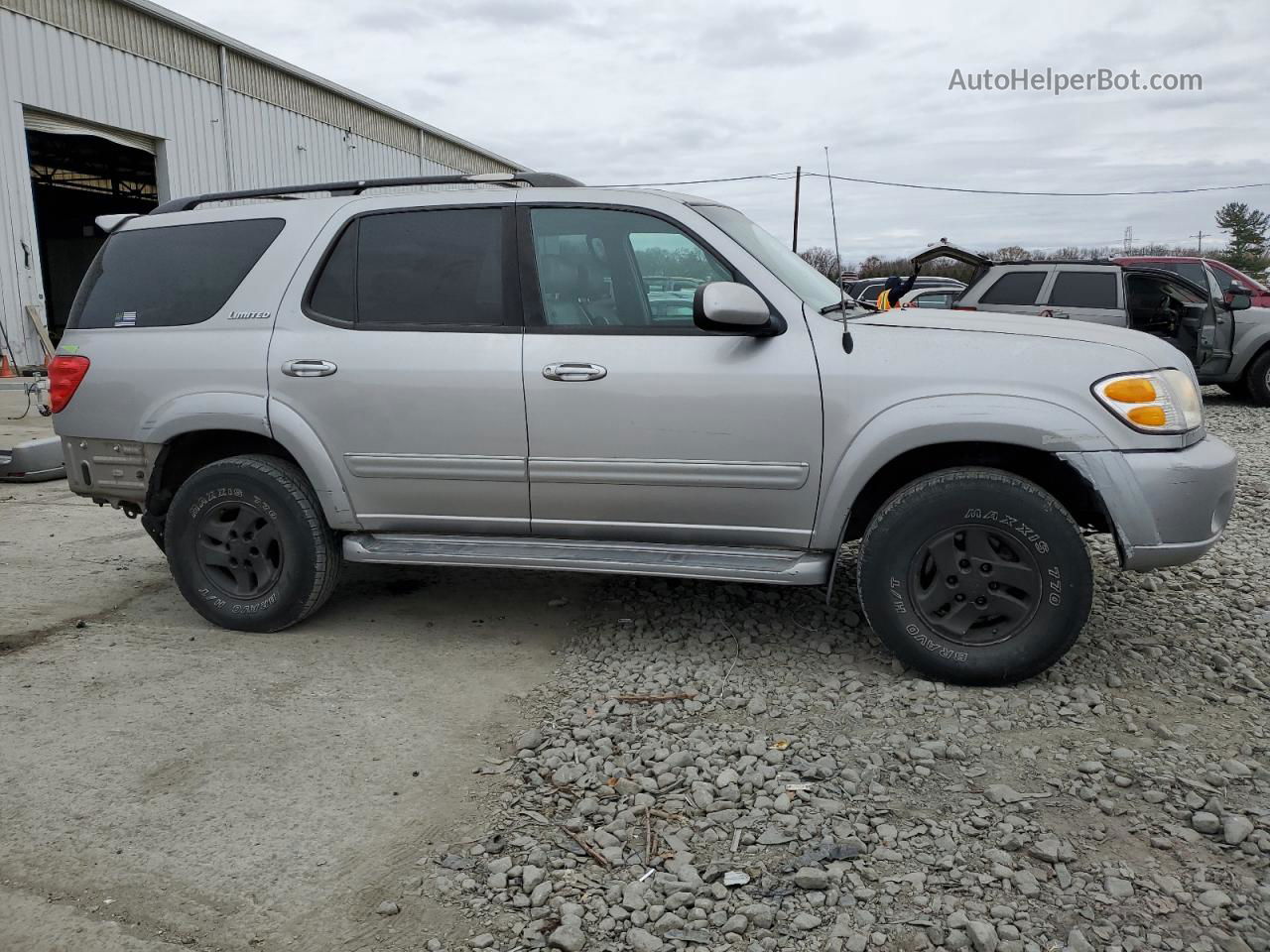 2002 Toyota Sequoia Limited Серебряный vin: 5TDBT48A12S064391