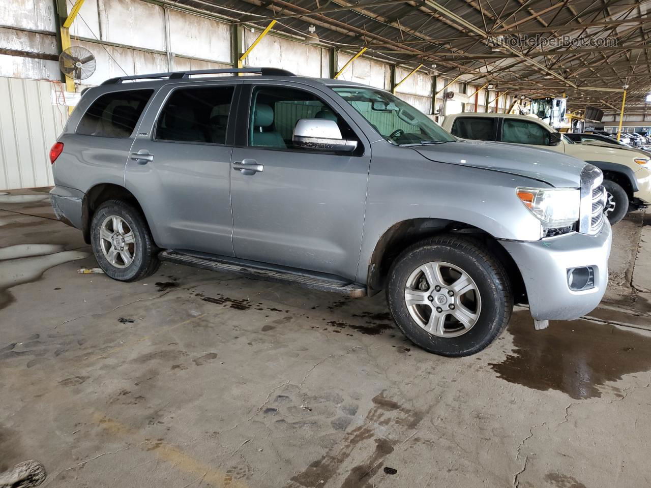 2016 Toyota Sequoia Sr5 Серебряный vin: 5TDBW5G13GS133894