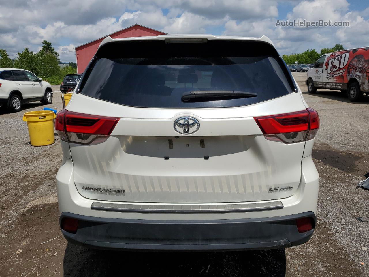 2019 Toyota Highlander Le White vin: 5TDBZRFH3KS997124