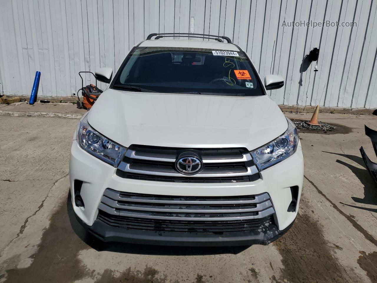 2019 Toyota Highlander Le White vin: 5TDBZRFH5KS921095