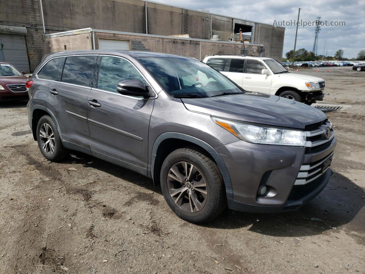 2019 Toyota Highlander Le Серый vin: 5TDBZRFH5KS984276