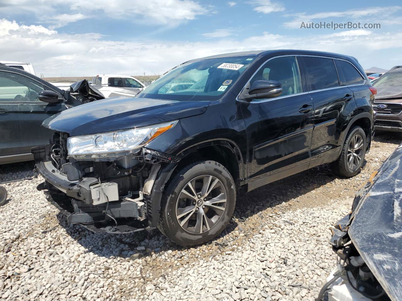 2019 Toyota Highlander Le Black vin: 5TDBZRFH7KS929912