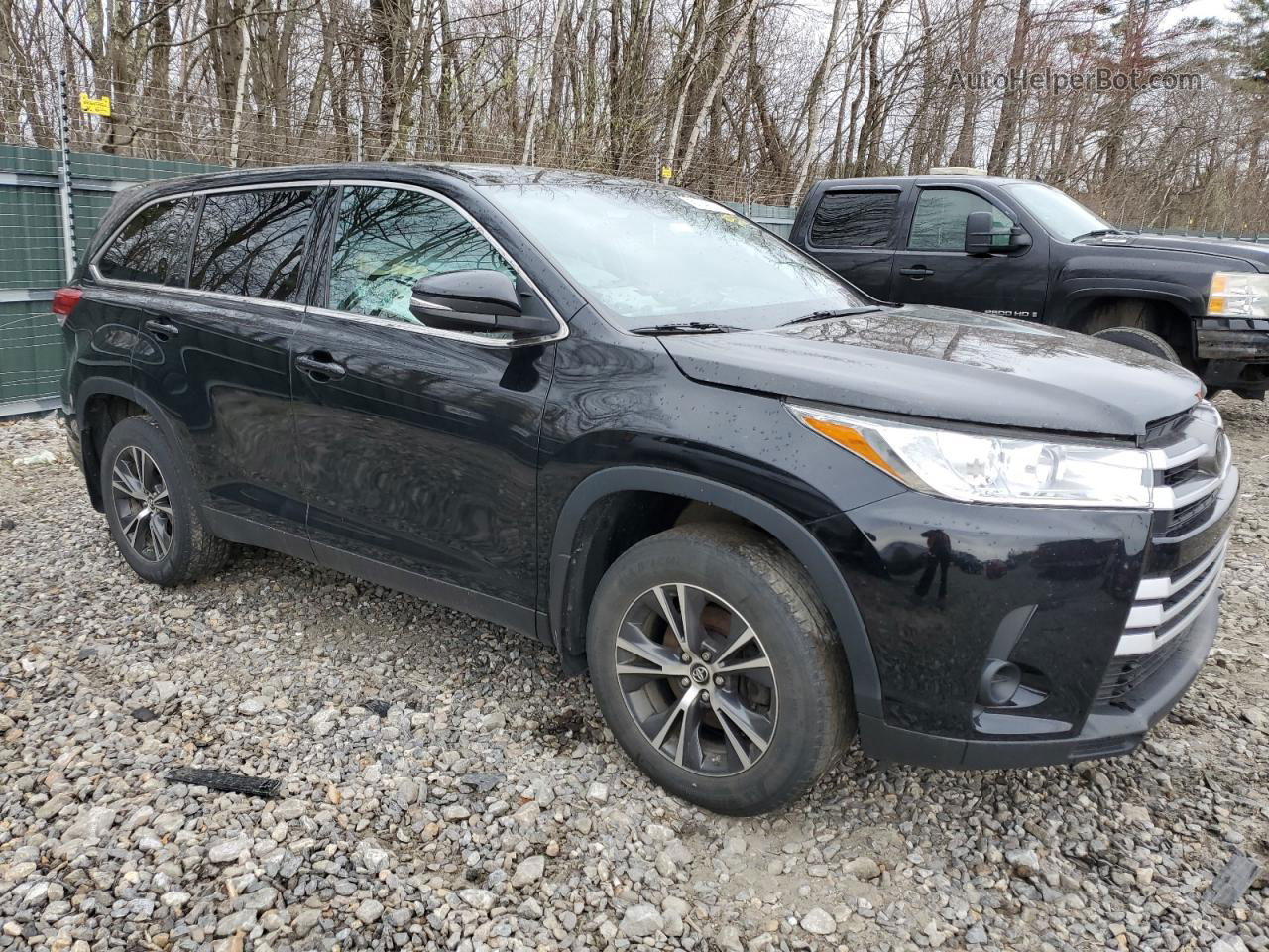 2019 Toyota Highlander Le Black vin: 5TDBZRFH9KS930706