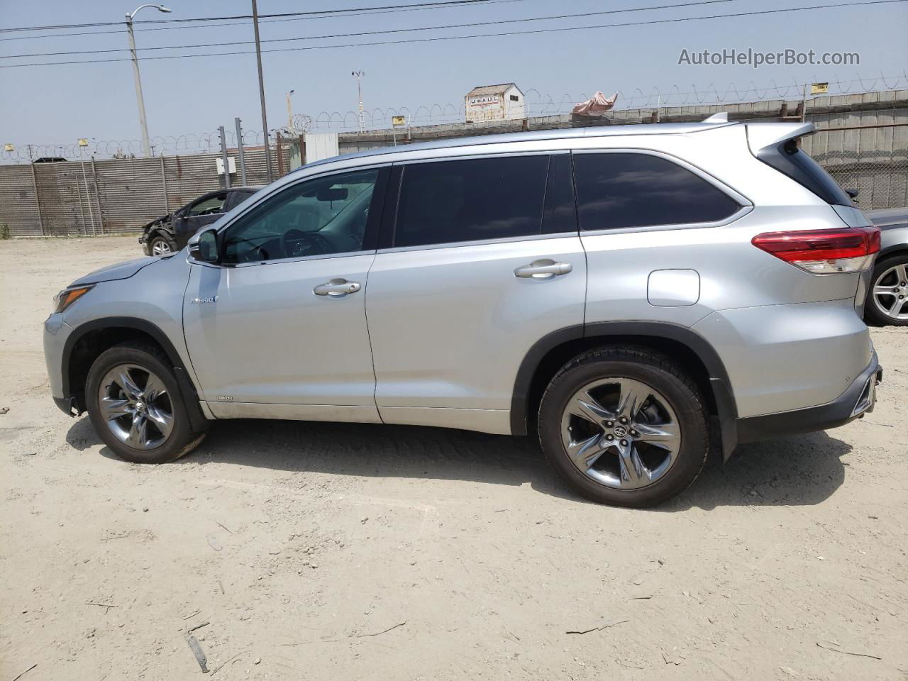 2019 Toyota Highlander Hybrid Limited Silver vin: 5TDDGRFH6KS053008