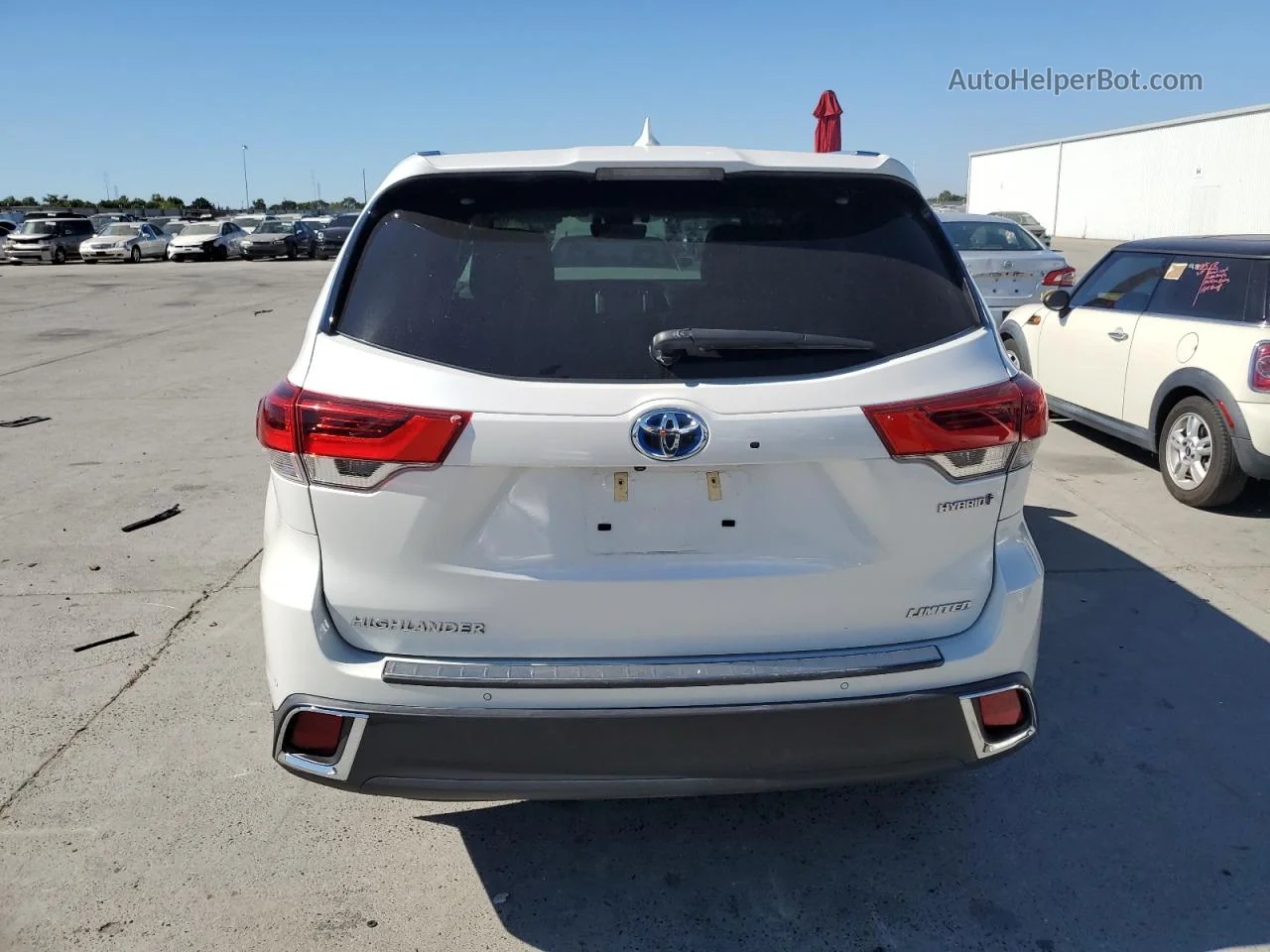 2019 Toyota Highlander Hybrid Limited White vin: 5TDDGRFH6KS058645