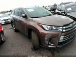 2019 Toyota Highlander Hybrid Limited Коричневый vin: 5TDDGRFH9KS054525