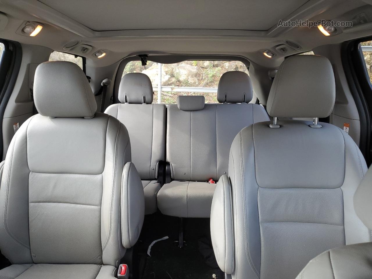 2015 Toyota Sienna Xle Серый vin: 5TDDK3DC0FS103989