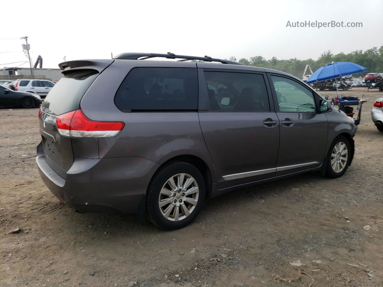 2014 Toyota Sienna Xle Gray vin: 5TDDK3DC8ES088463