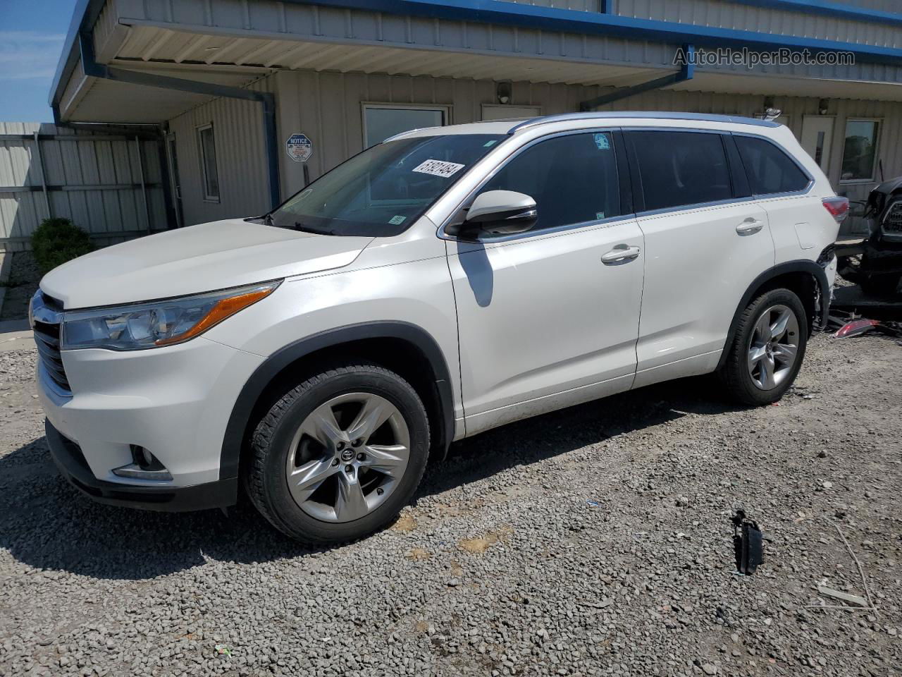 2016 Toyota Highlander Limited White vin: 5TDDKRFH7GS301773