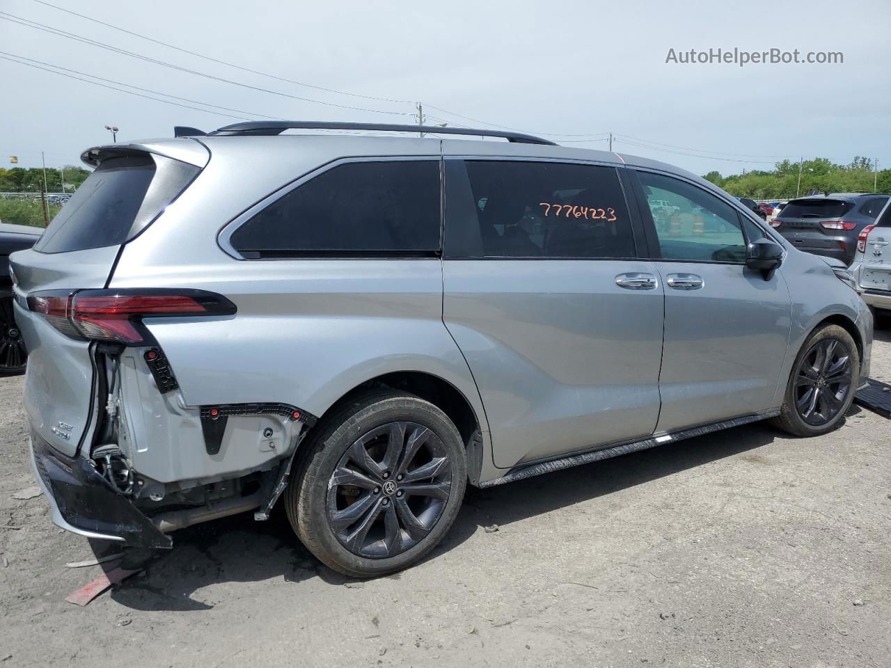 2022 Toyota Sienna Xse Silver vin: 5TDDRKEC3NS133796