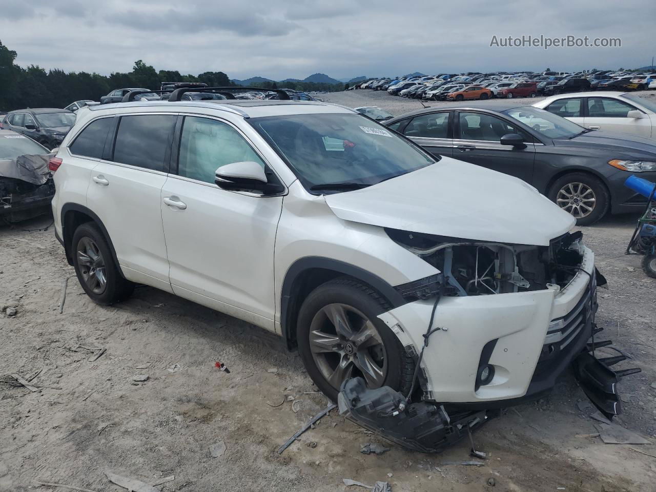 2019 Toyota Highlander Limited White vin: 5TDDZRFH8KS917616