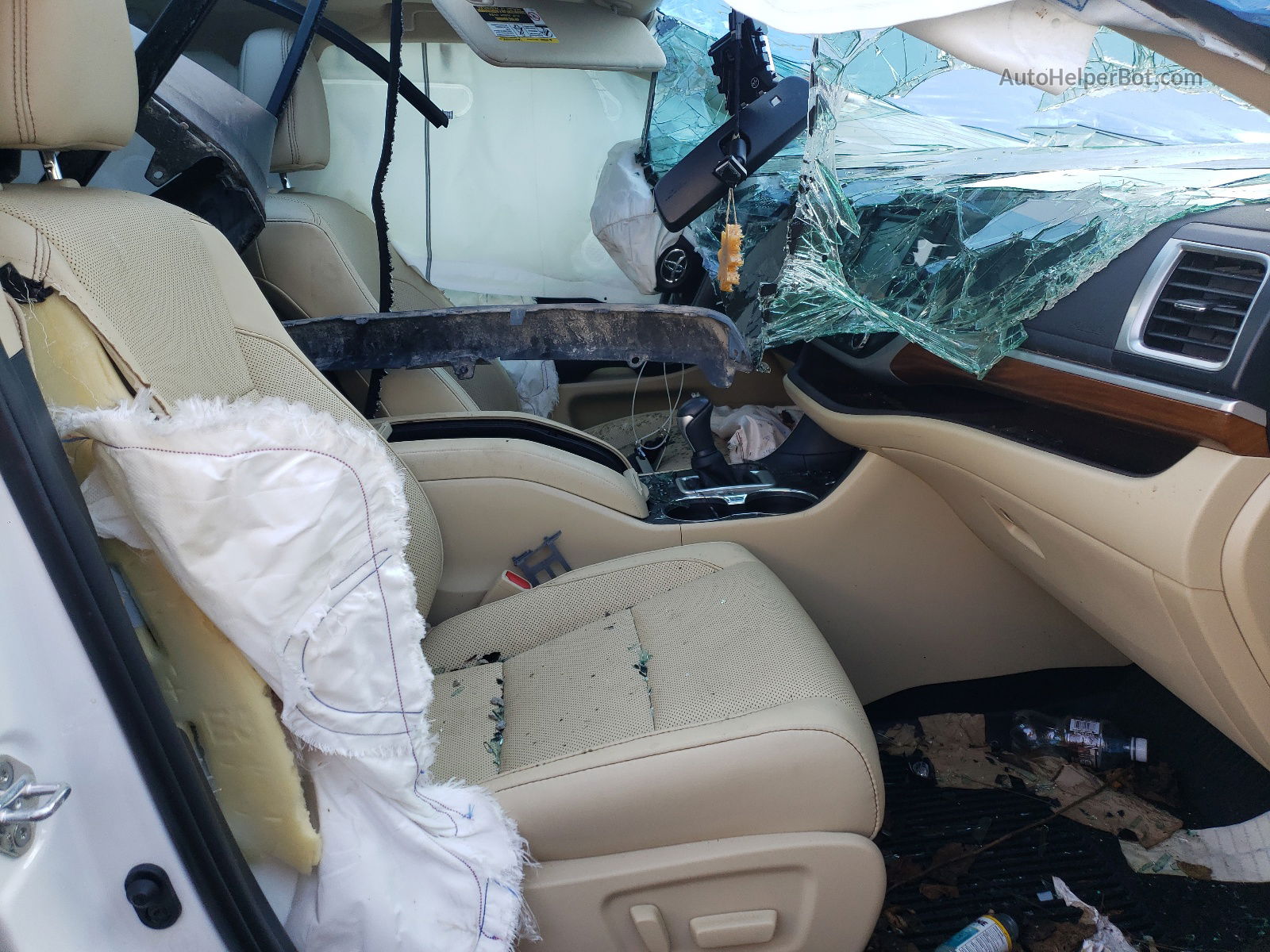 Price & History 2019 Toyota Highlander Limited 3.5l 6 vin