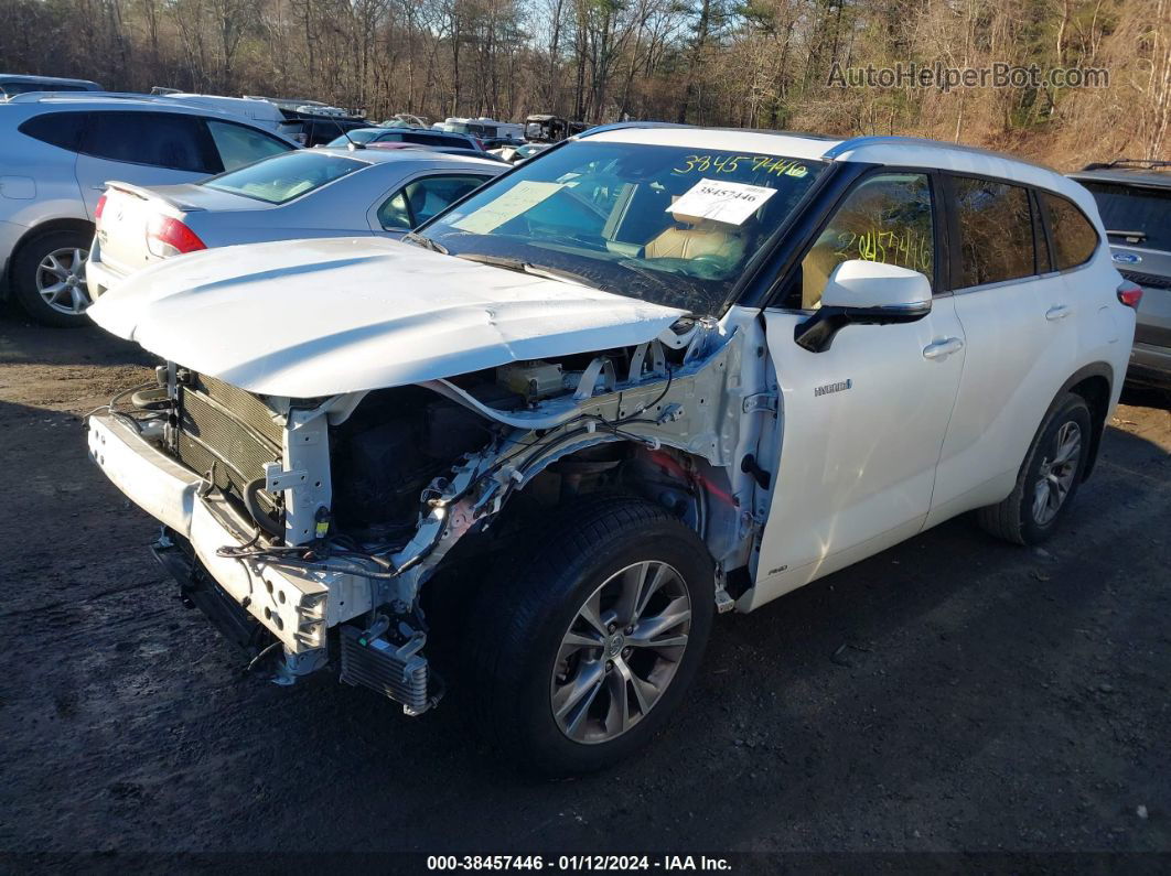 2021 Toyota Highlander Hybrid Platinum White vin: 5TDEBRCH2MS029041