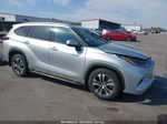 2021 Toyota Highlander Hybrid Xle Серебряный vin: 5TDGBRCH8MS517810