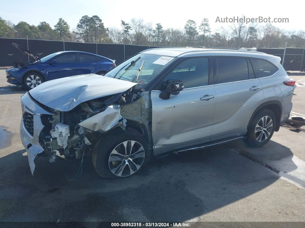 2021 Toyota Highlander Hybrid Xle Серебряный vin: 5TDGBRCH8MS517810