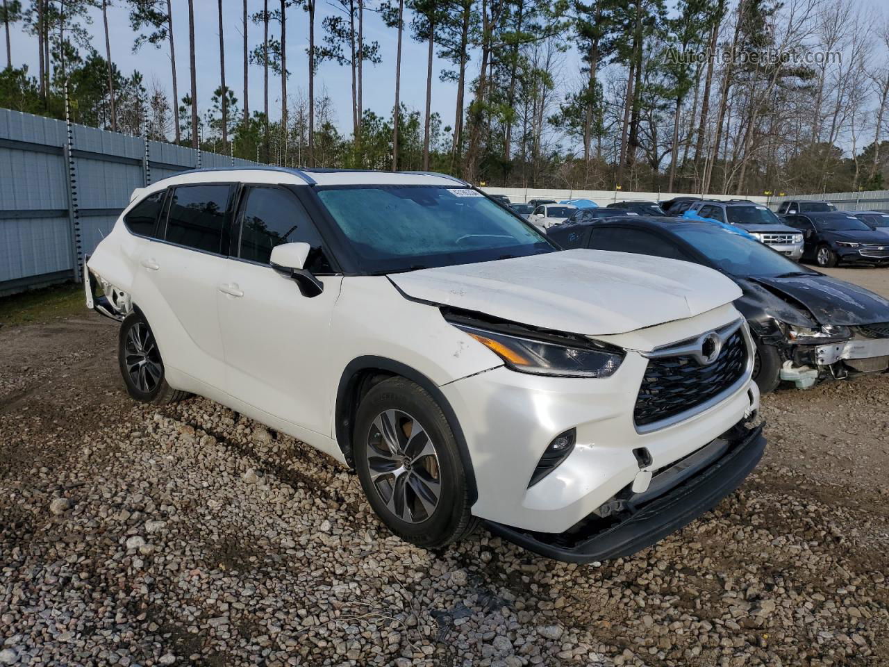 2021 Toyota Highlander Xle Белый vin: 5TDGZRAH1MS070610