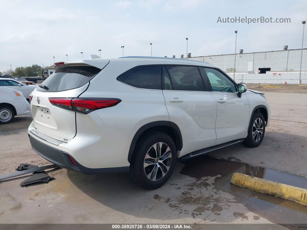 2021 Toyota Highlander Xle White vin: 5TDGZRAH2MS531443