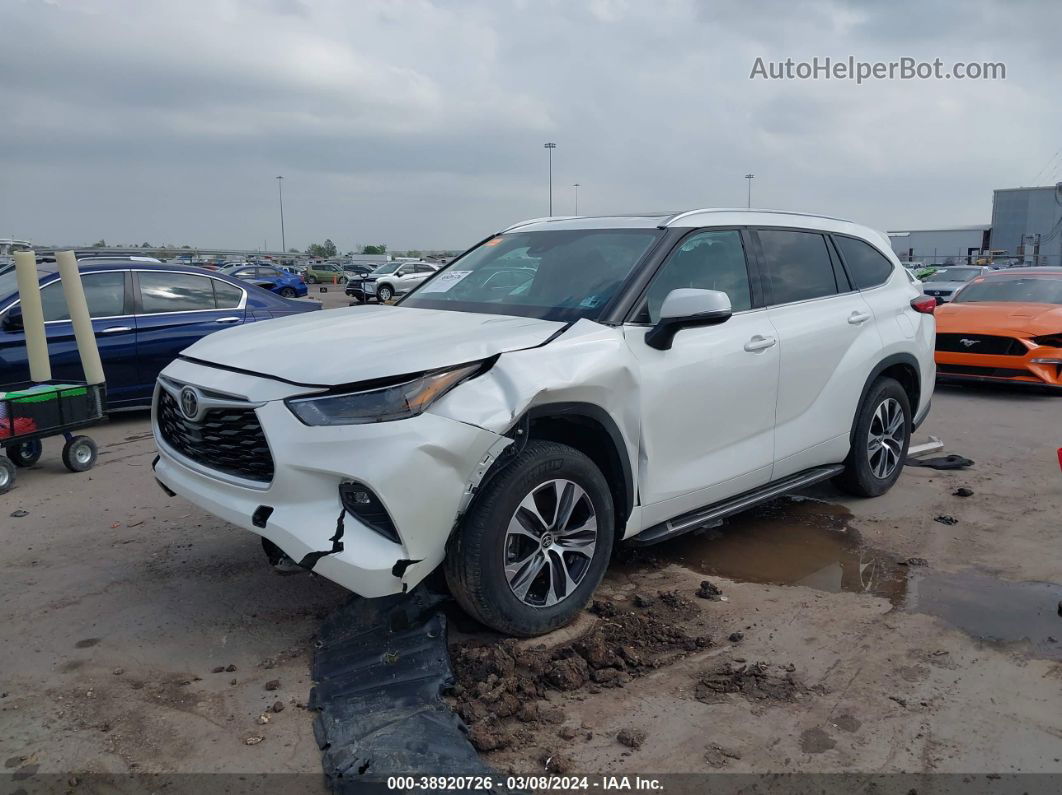 2021 Toyota Highlander Xle White vin: 5TDGZRAH2MS531443