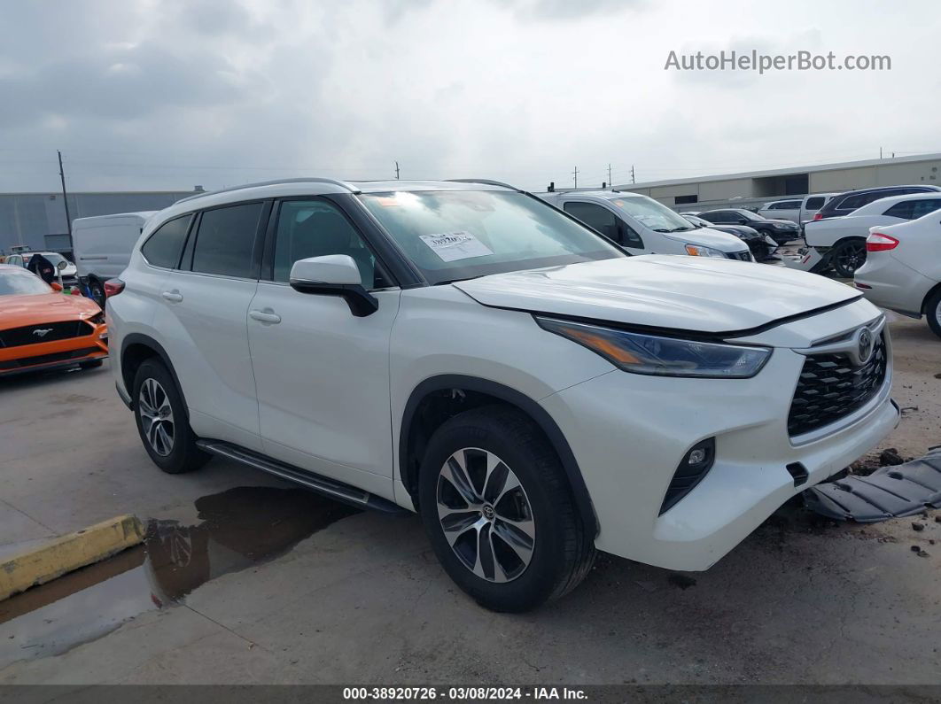 2021 Toyota Highlander Xle White vin: 5TDGZRAH2MS531443