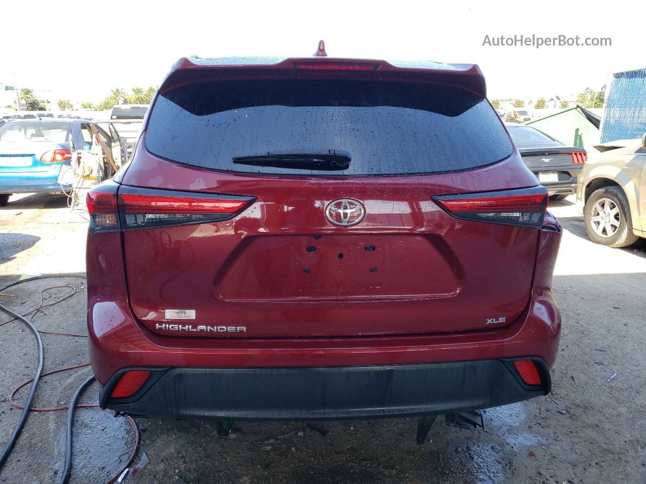 2021 Toyota Highlander Xle Red vin: 5TDGZRAH5MS038890