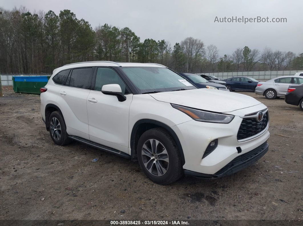 2021 Toyota Highlander Xle White vin: 5TDGZRBH6MS104703