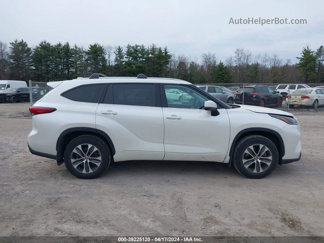 2021 Toyota Highlander Xle White vin: 5TDGZRBH7MS086728