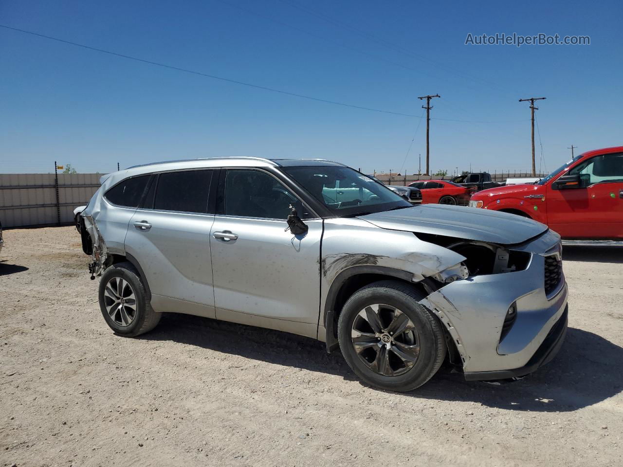 2021 Toyota Highlander Xle Silver vin: 5TDGZRBH8MS061238