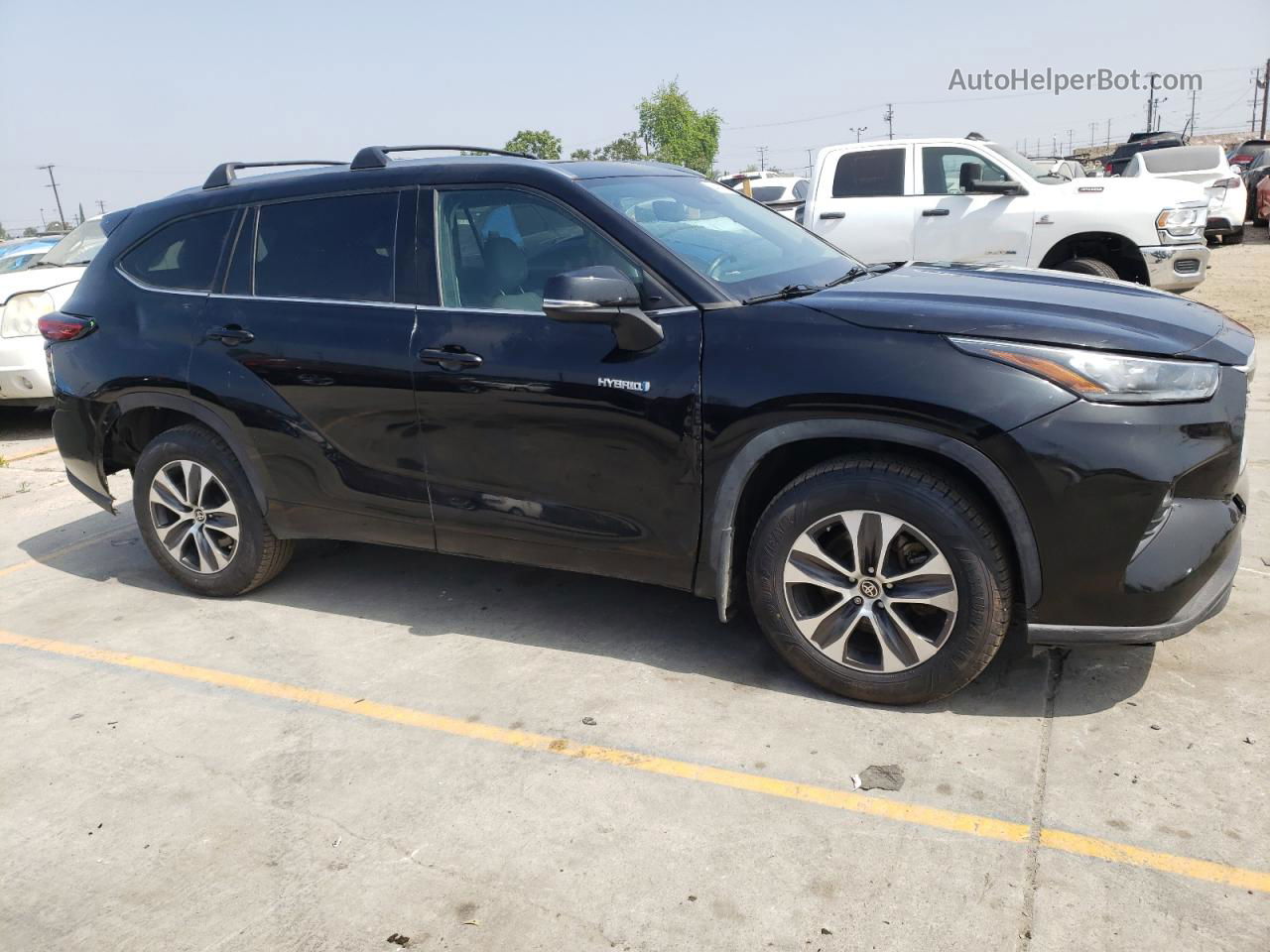 2021 Toyota Highlander Hybrid Xle Black vin: 5TDHARAH1MS507761