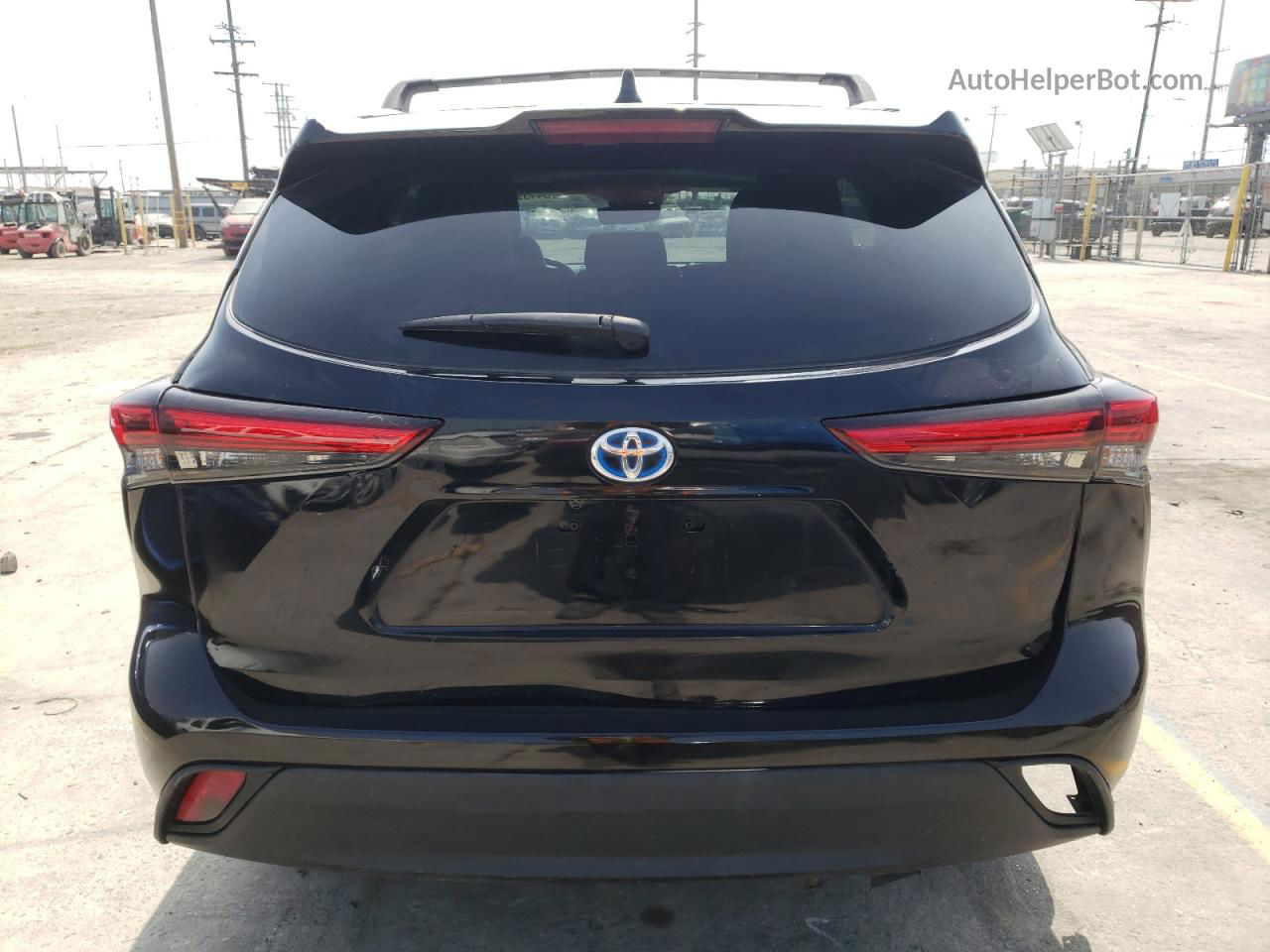 2021 Toyota Highlander Hybrid Xle Черный vin: 5TDHARAH1MS507761