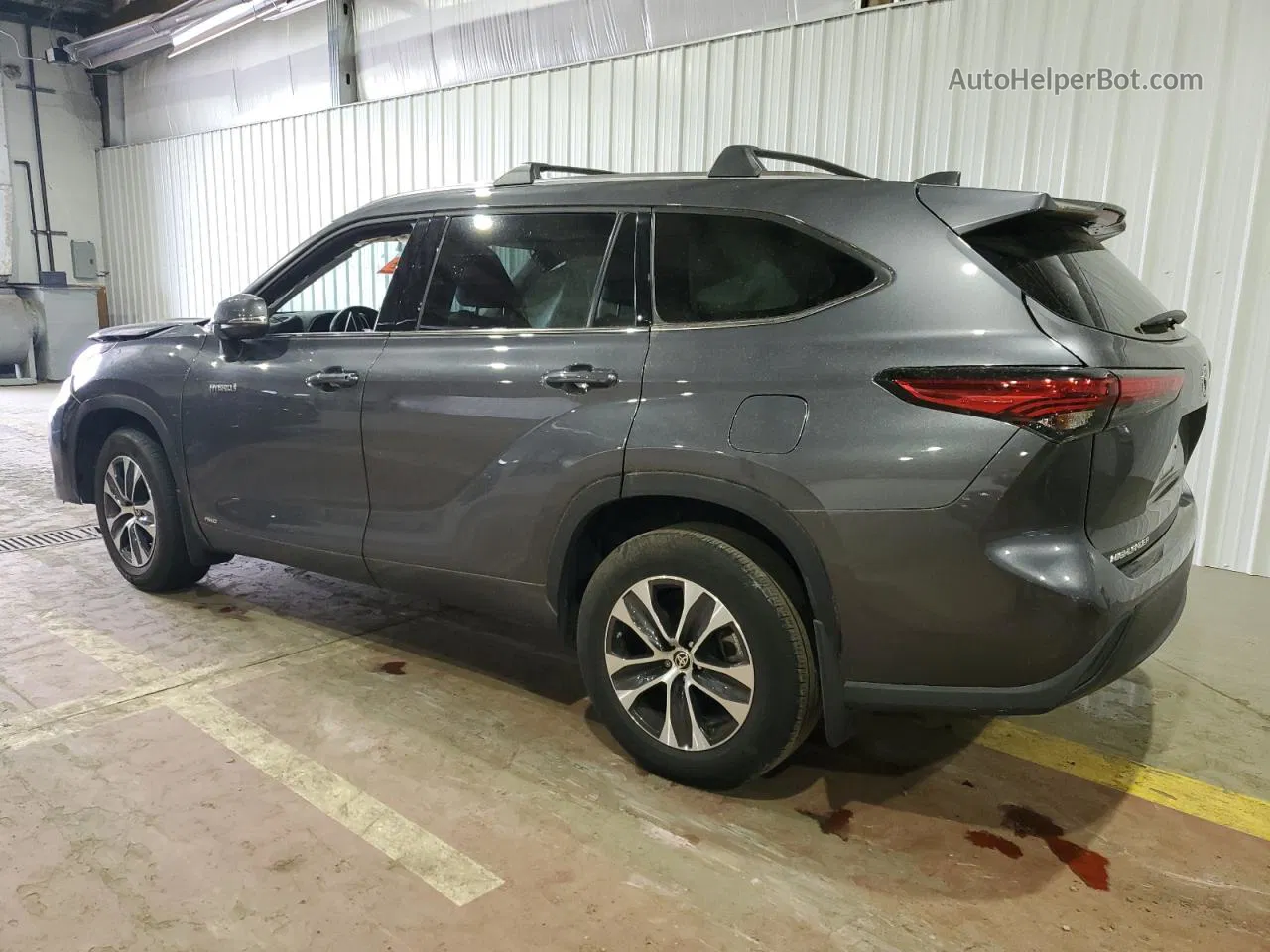 2021 Toyota Highlander Hybrid Xle Charcoal vin: 5TDHBRCH2MS522487