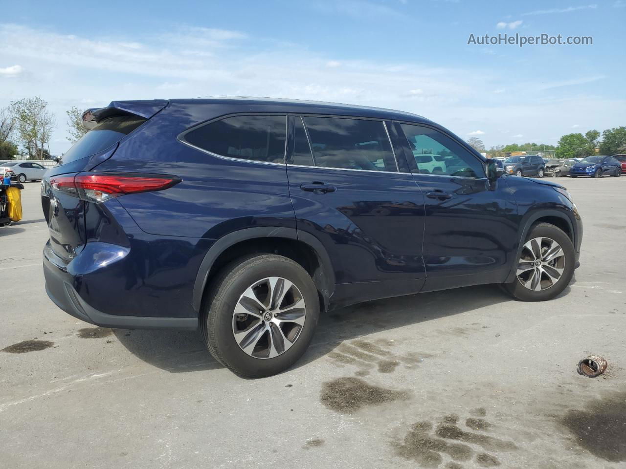 2021 Toyota Highlander Xle Blue vin: 5TDHZRAH5MS524409