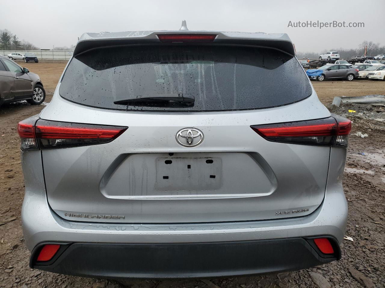 2021 Toyota Highlander Xle Серебряный vin: 5TDHZRBH9MS541860