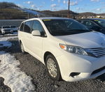 2015 Toyota Sienna Le 7 Passenger vin: 5TDJK3DC2FS107979