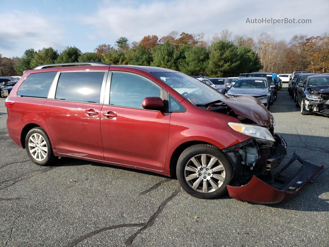 2015 Toyota Sienna Le Красный vin: 5TDJK3DC9FS096379