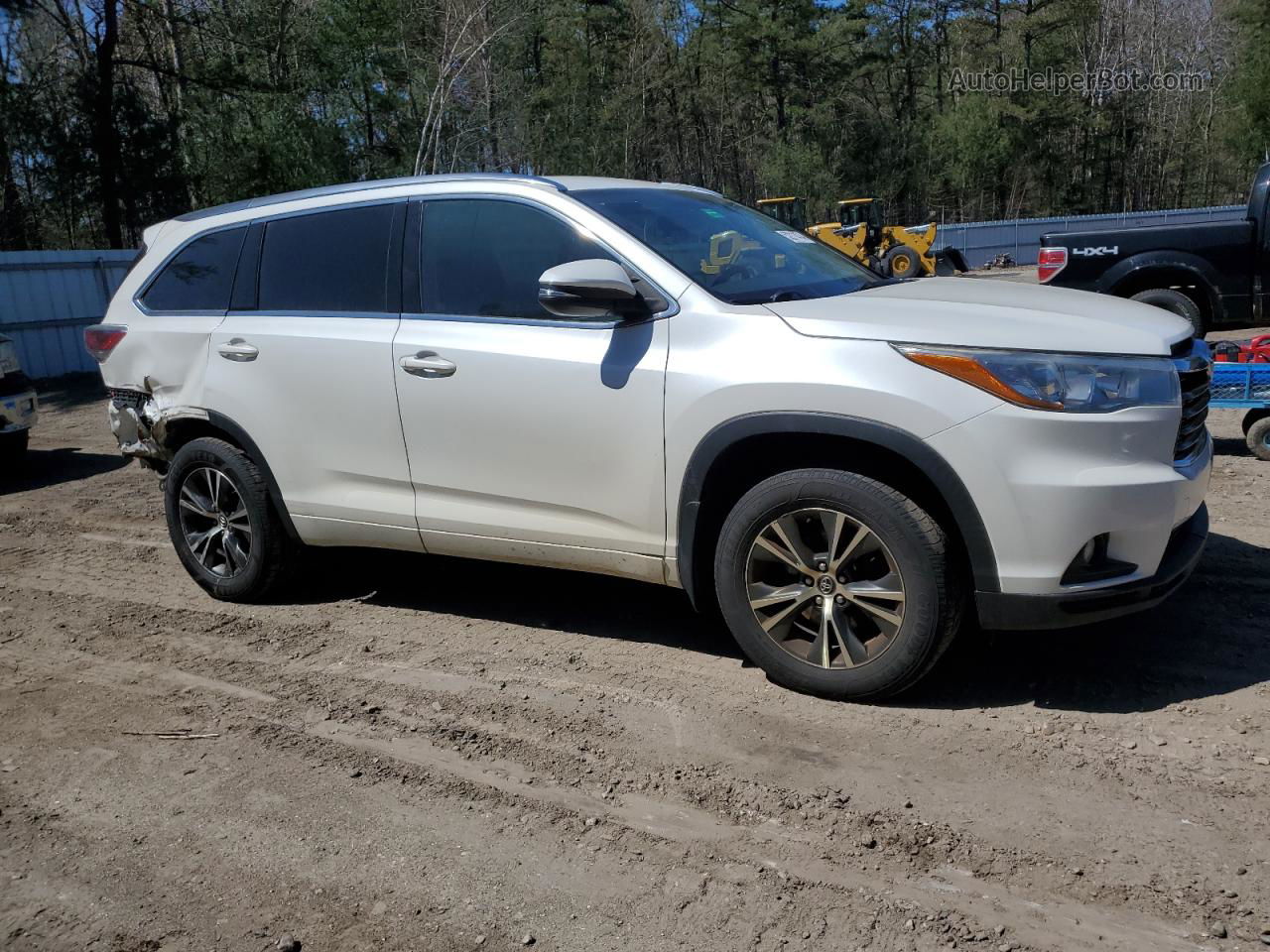 2016 Toyota Highlander Xle Белый vin: 5TDJKRFH0GS330938