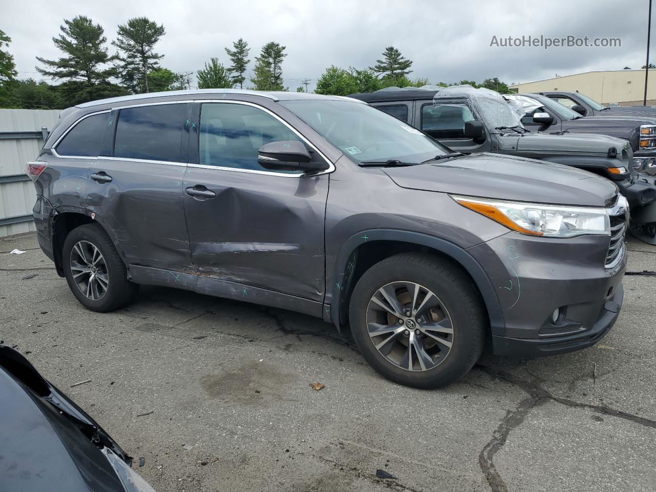 2016 Toyota Highlander Xle Серый vin: 5TDJKRFH1GS302324