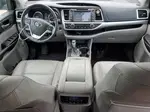 2016 Toyota Highlander Xle Серый vin: 5TDJKRFH3GS504131