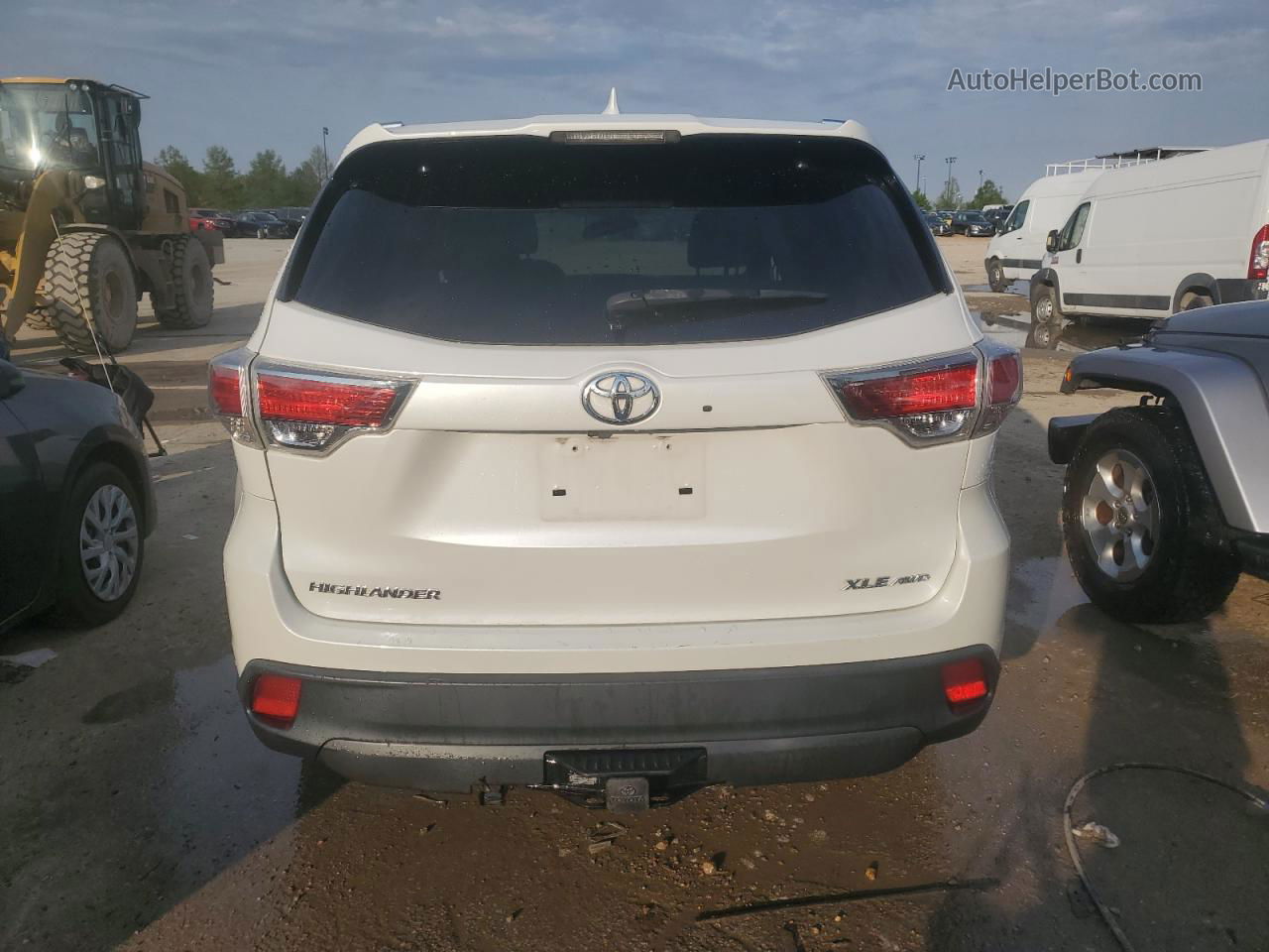 2016 Toyota Highlander Xle White vin: 5TDJKRFH7GS273346