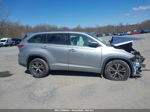 2016 Toyota Highlander Xle V6 Silver vin: 5TDJKRFH7GS309083