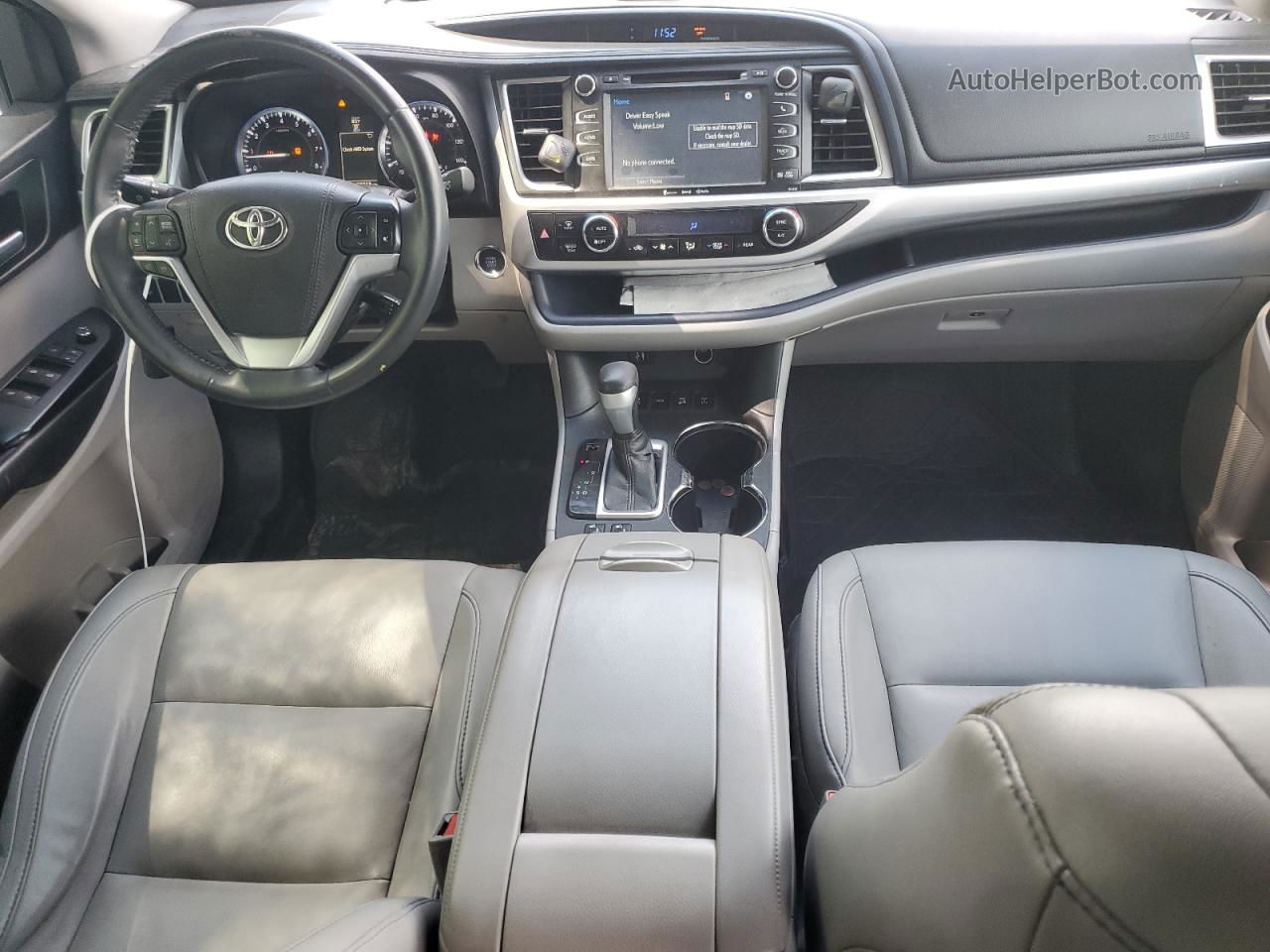 2016 Toyota Highlander Xle Silver vin: 5TDJKRFH8GS243367