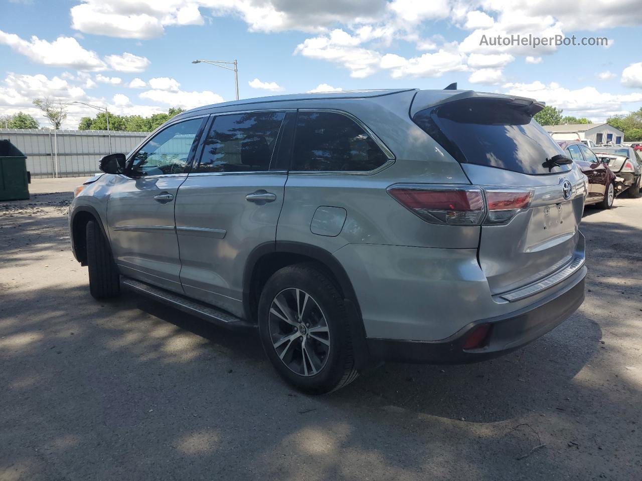 2016 Toyota Highlander Xle Silver vin: 5TDJKRFH8GS243367