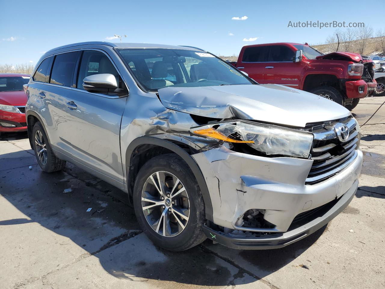 2016 Toyota Highlander Xle Silver vin: 5TDJKRFHXGS324323