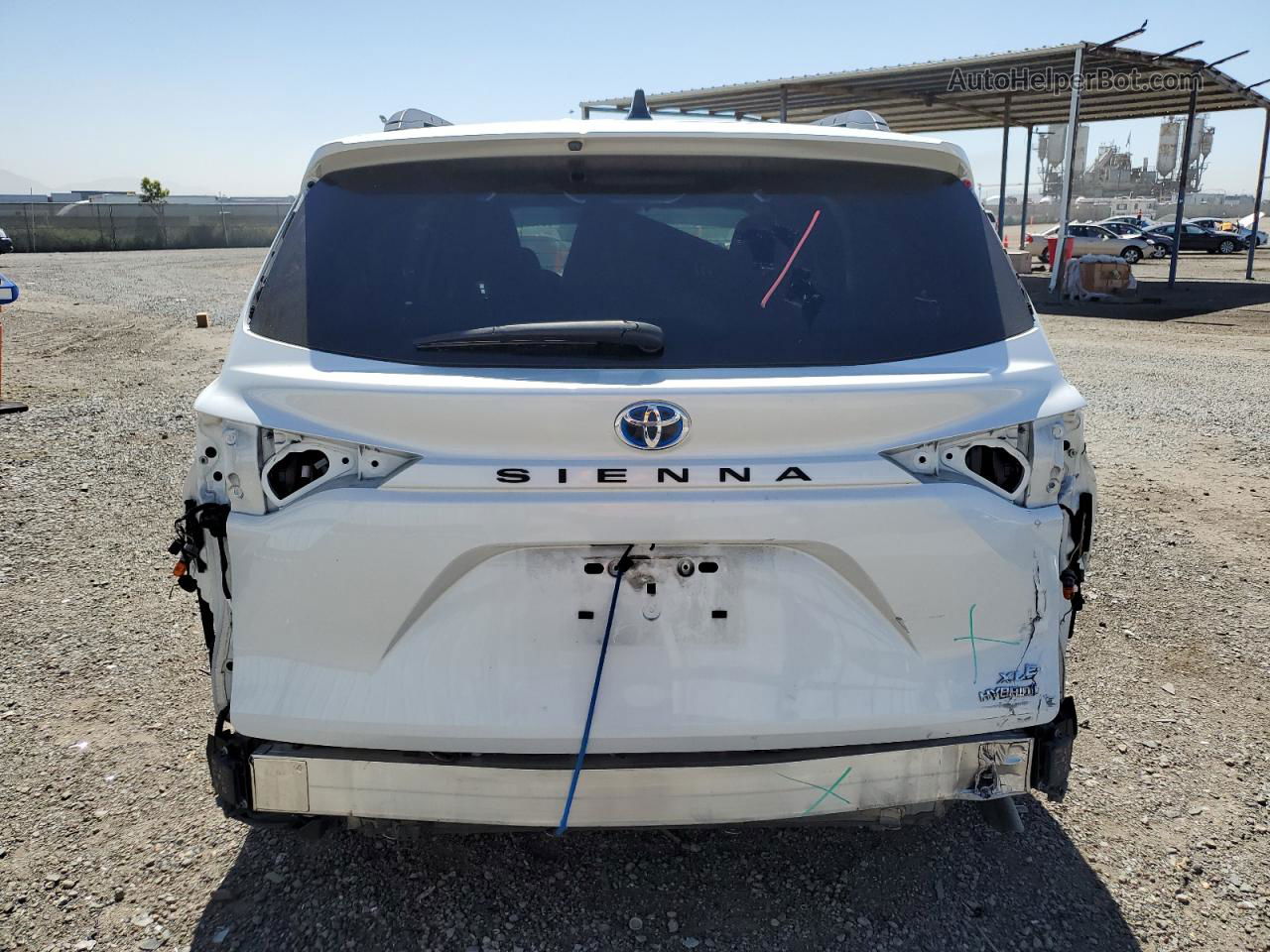 2022 Toyota Sienna Xle White vin: 5TDJRKEC7NS086033