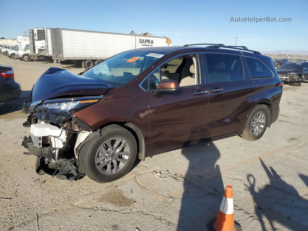 2022 Toyota Sienna Xle Burgundy vin: 5TDJRKEC7NS090079