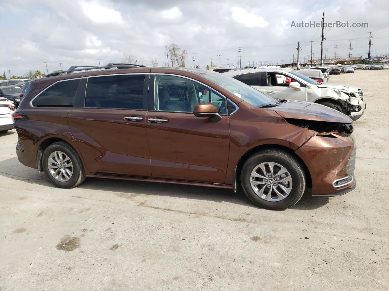 2022 Toyota Sienna Xle Brown vin: 5TDJRKEC7NS090079