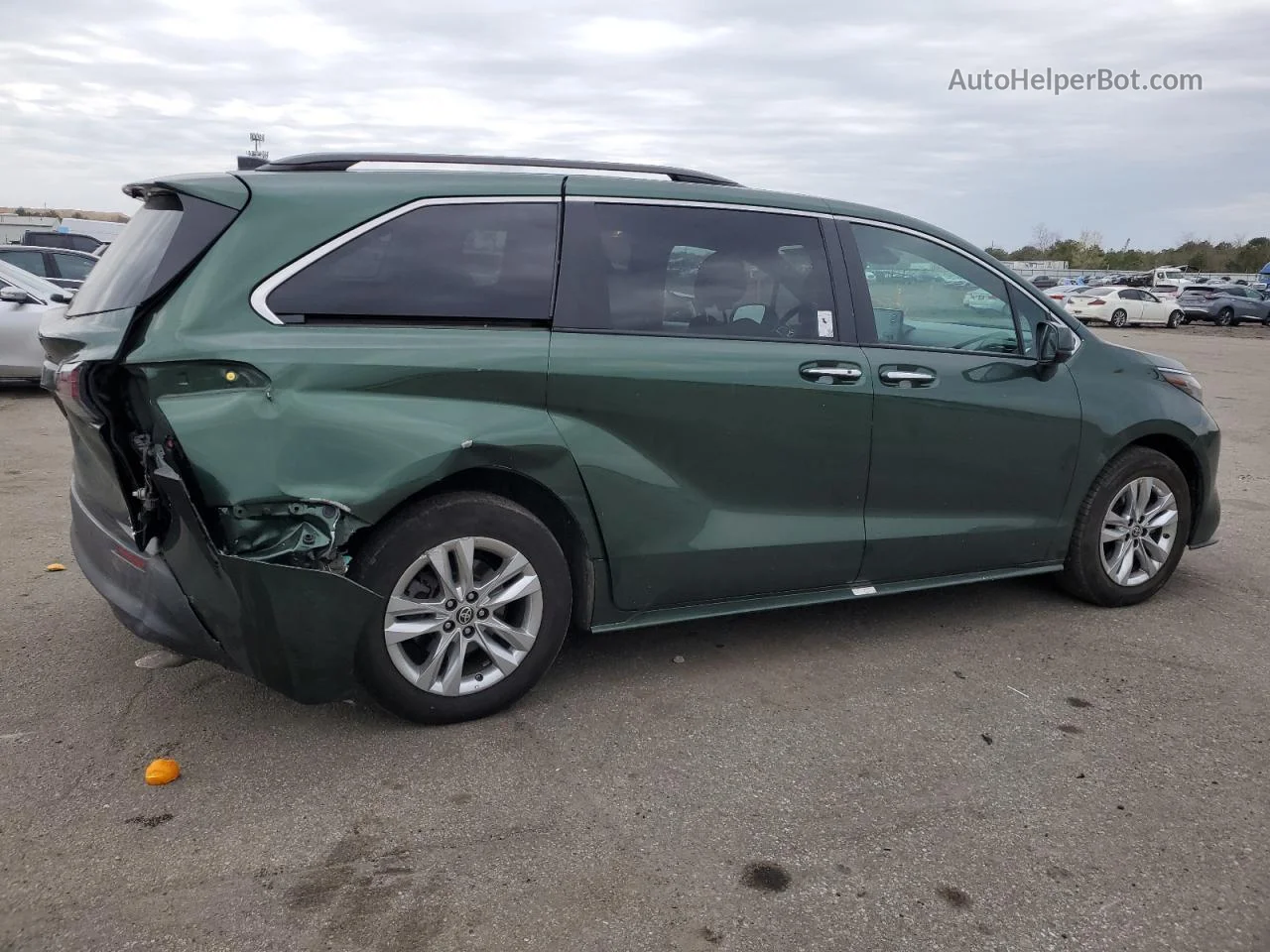 2022 Toyota Sienna Xle Green vin: 5TDJRKEC8NS102613