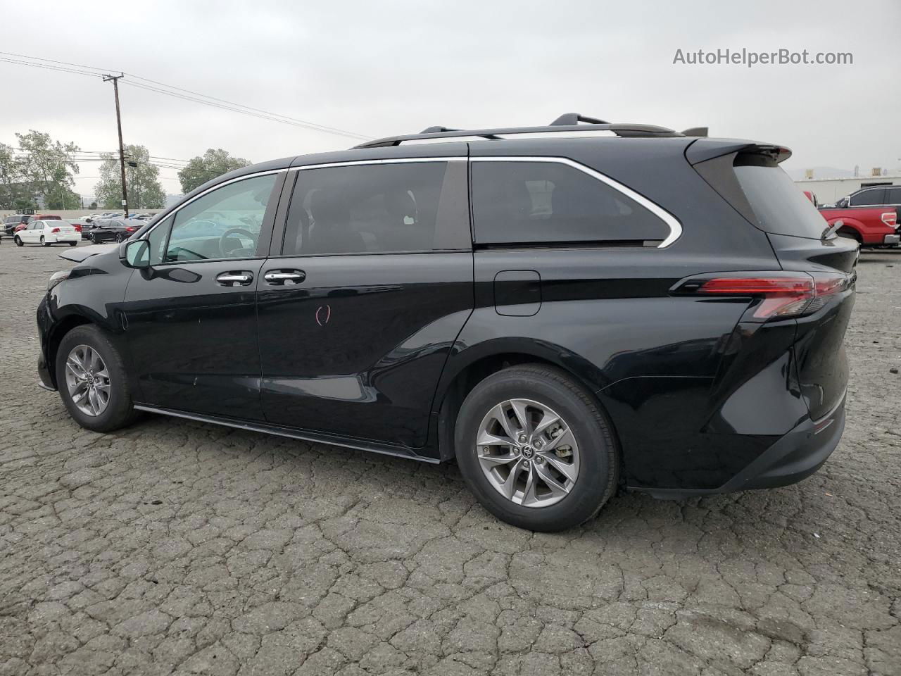 2022 Toyota Sienna Xle Черный vin: 5TDJRKEC9NS094859