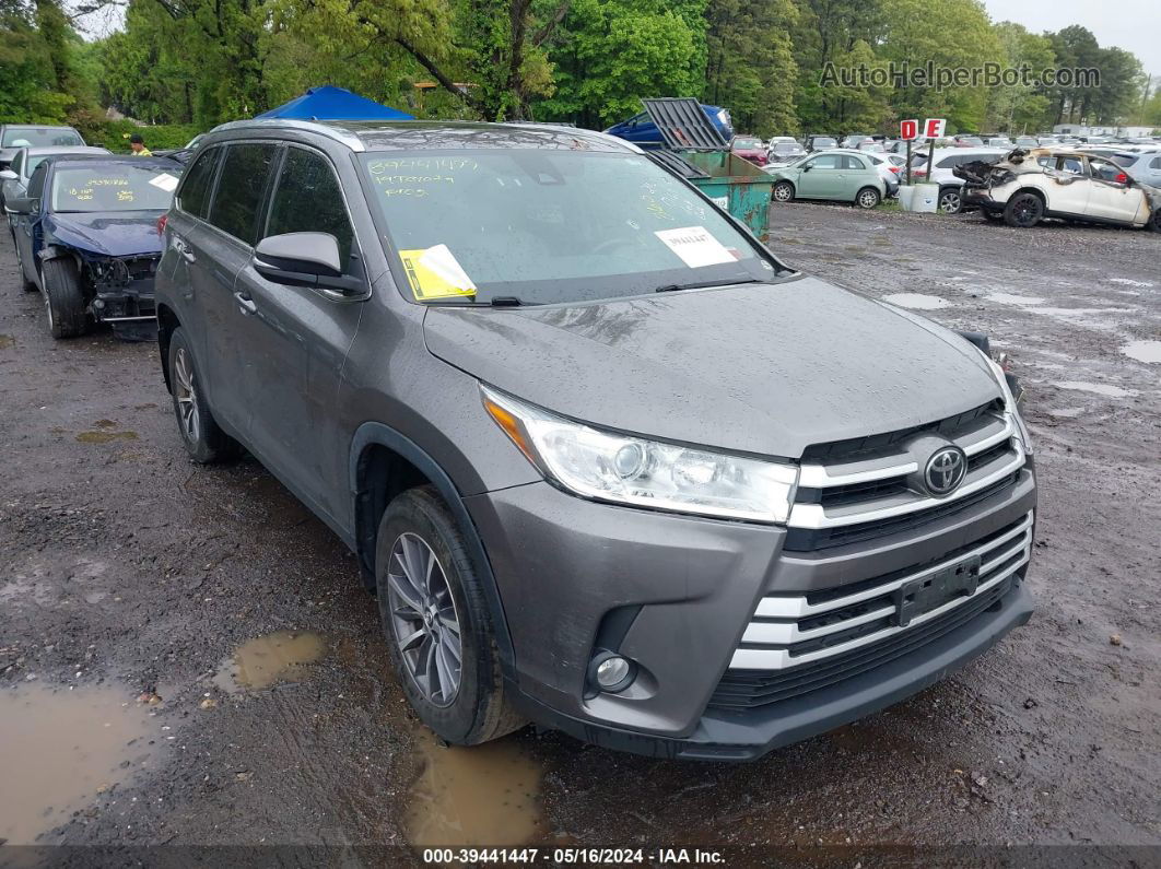 2019 Toyota Highlander Xle Серый vin: 5TDJZRFH0KS604904