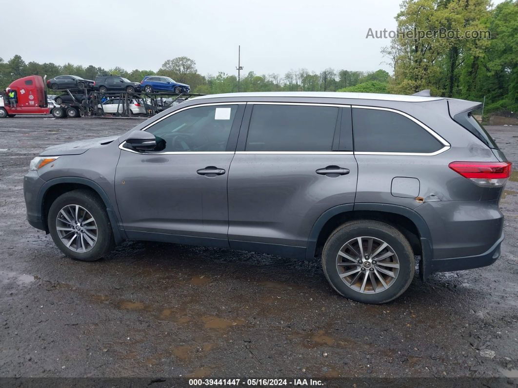 2019 Toyota Highlander Xle Серый vin: 5TDJZRFH0KS604904